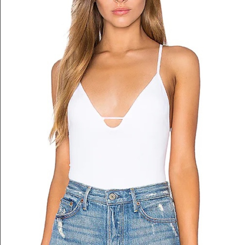 💥3/$30💥 Free People “Intimately move along” white bodysuit ☁️ XS